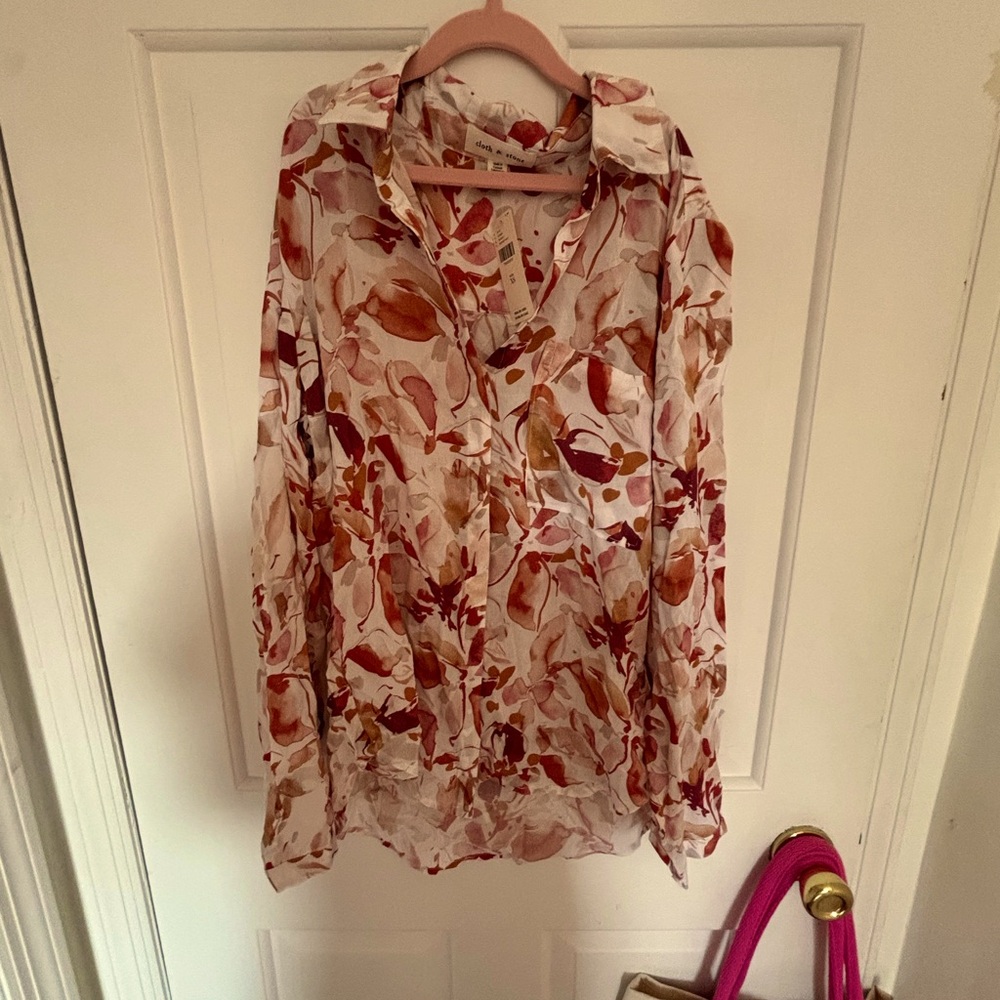 Women's Anthropologie flowered blouse